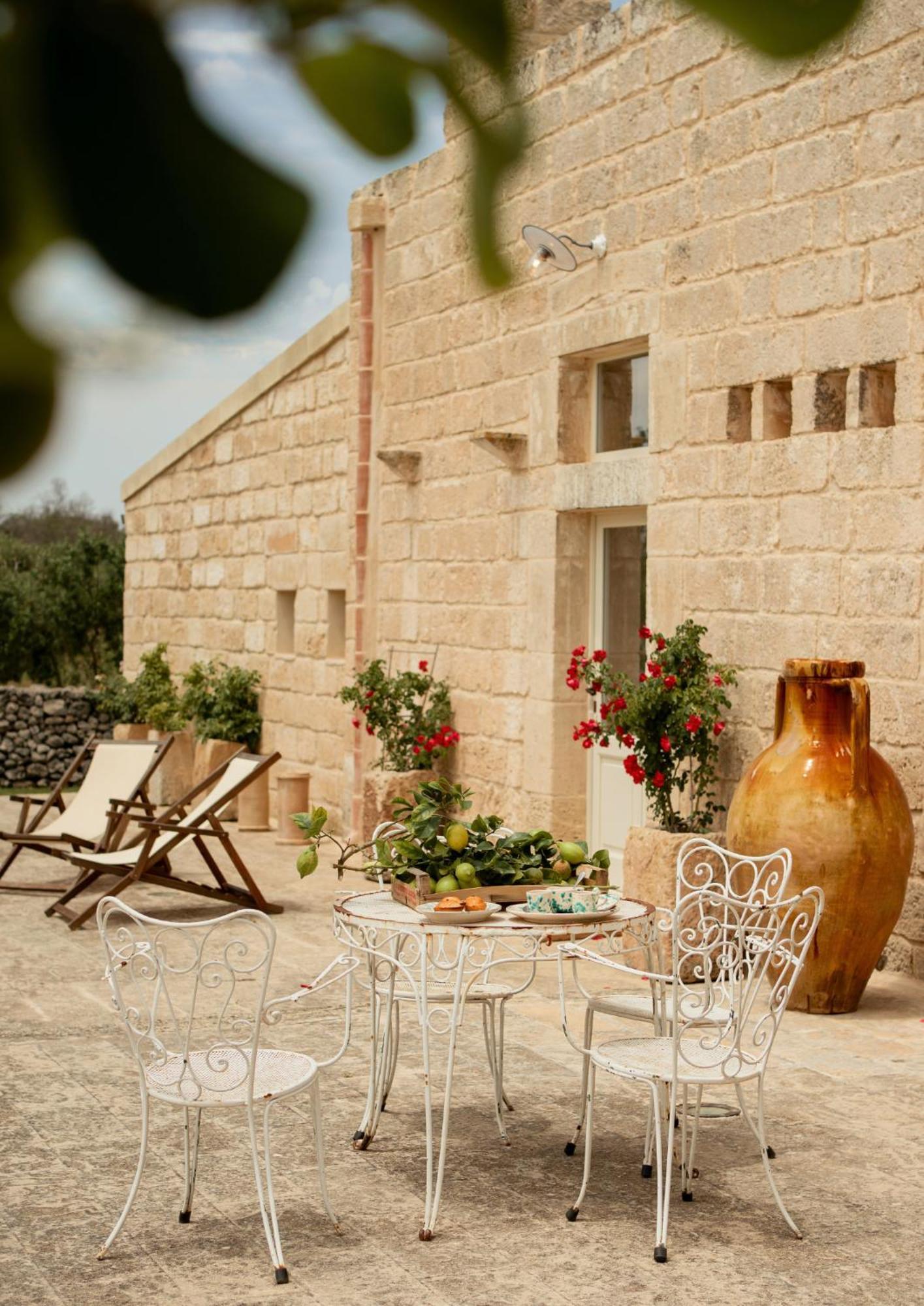 Masseria Del Gigante Carpignano Salentino Exterior photo